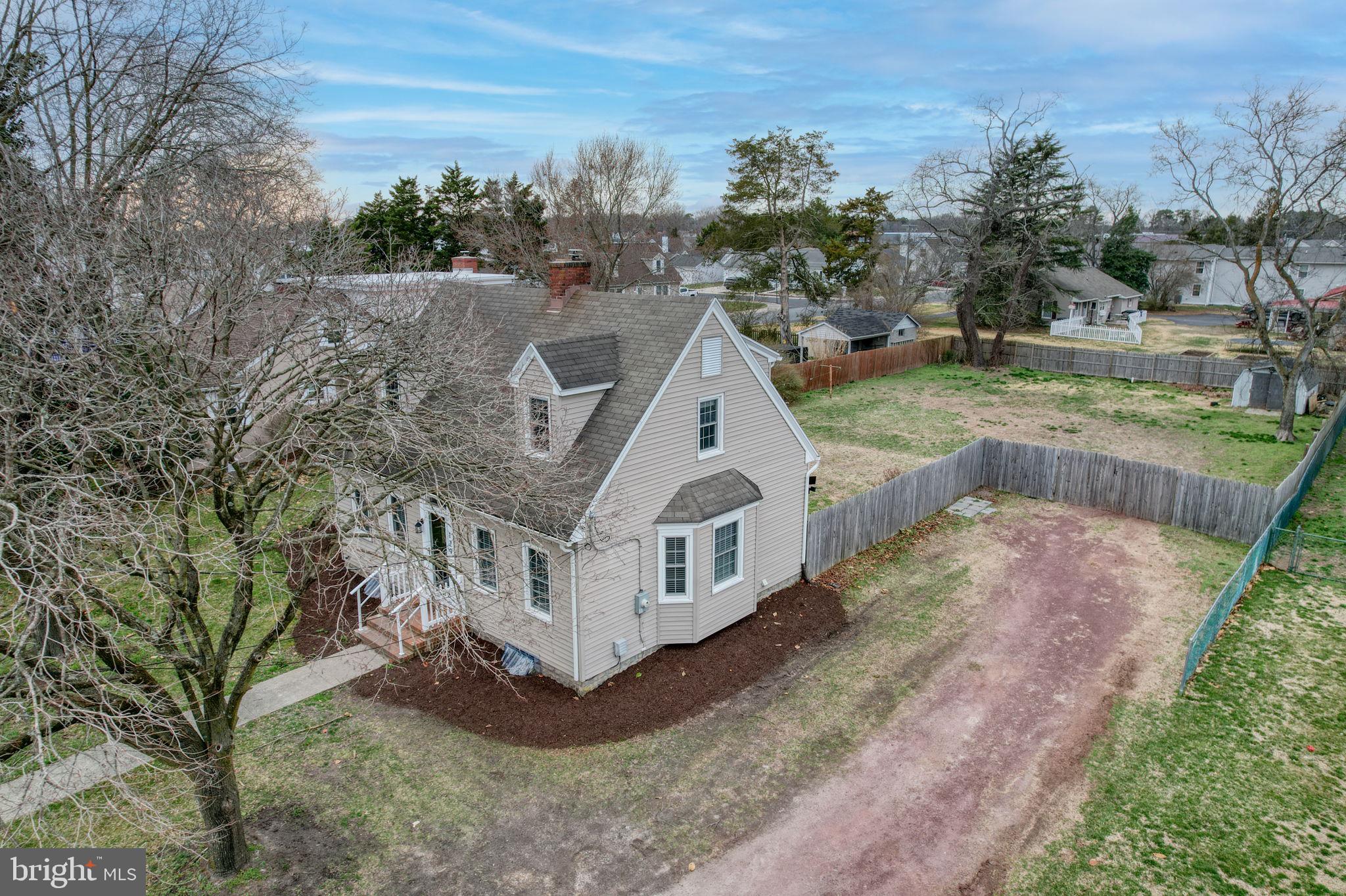 129 LAUREL ROAD