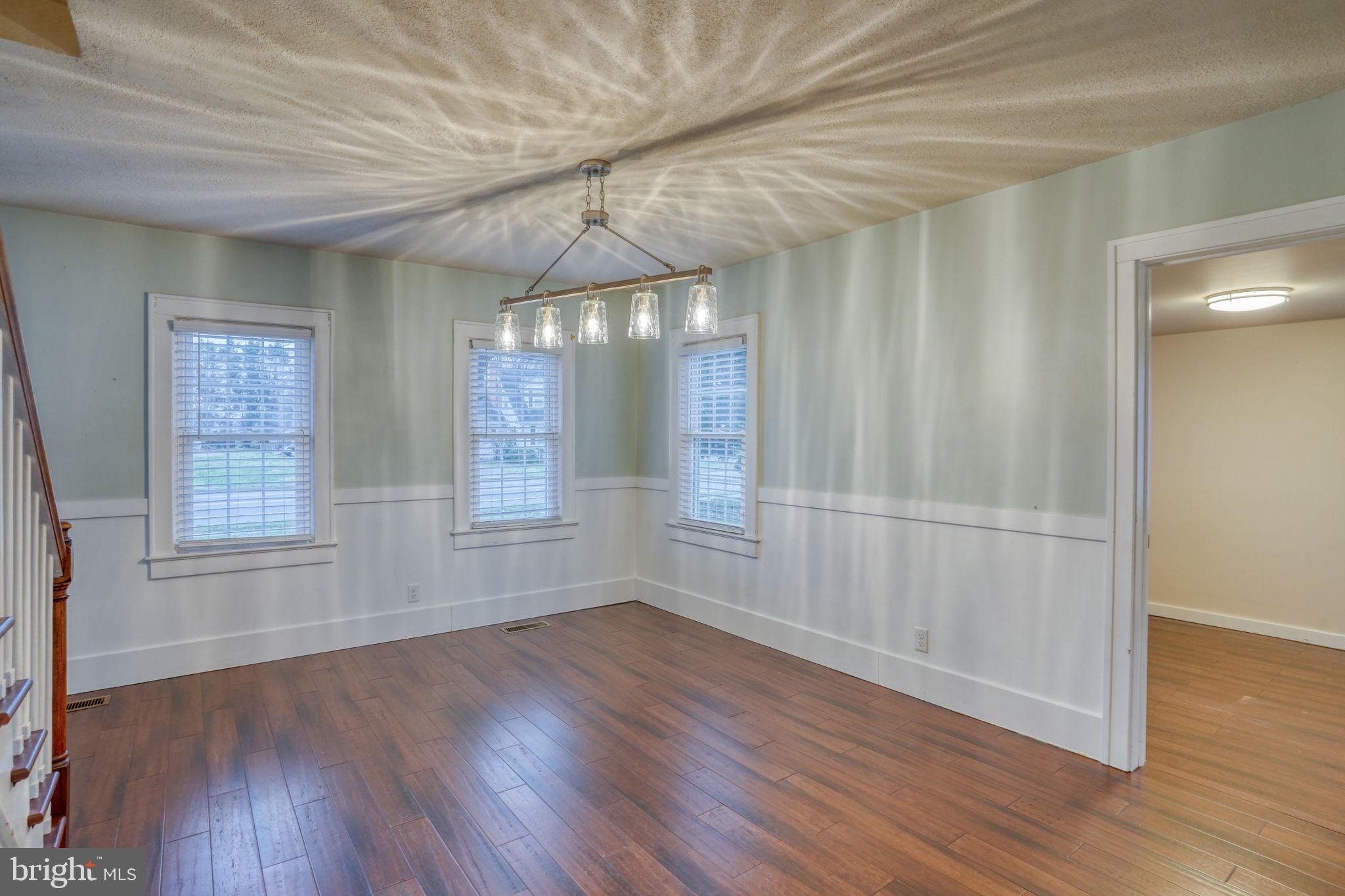 129 LAUREL ROAD
