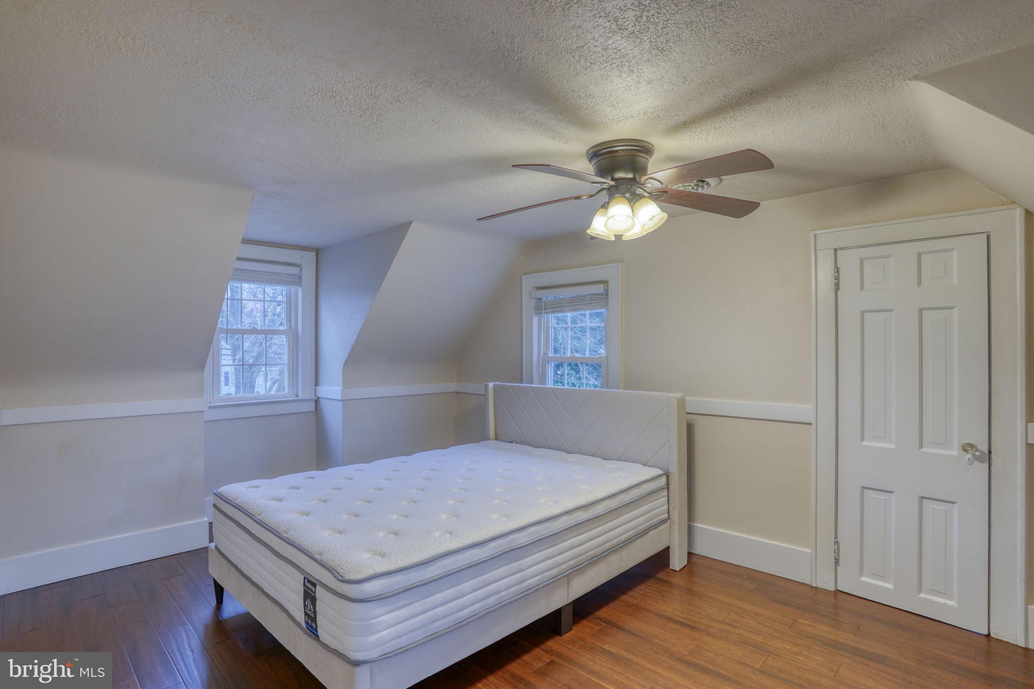 129 LAUREL ROAD