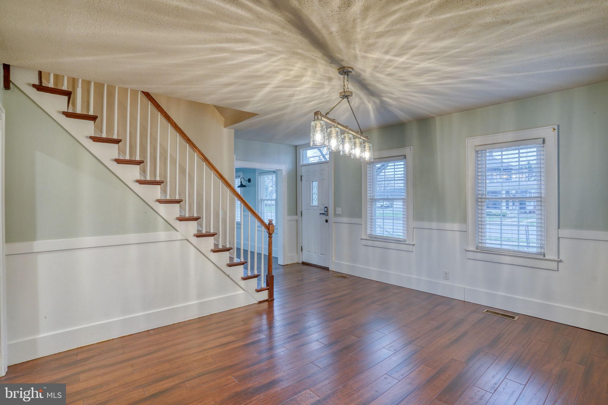 129 LAUREL ROAD