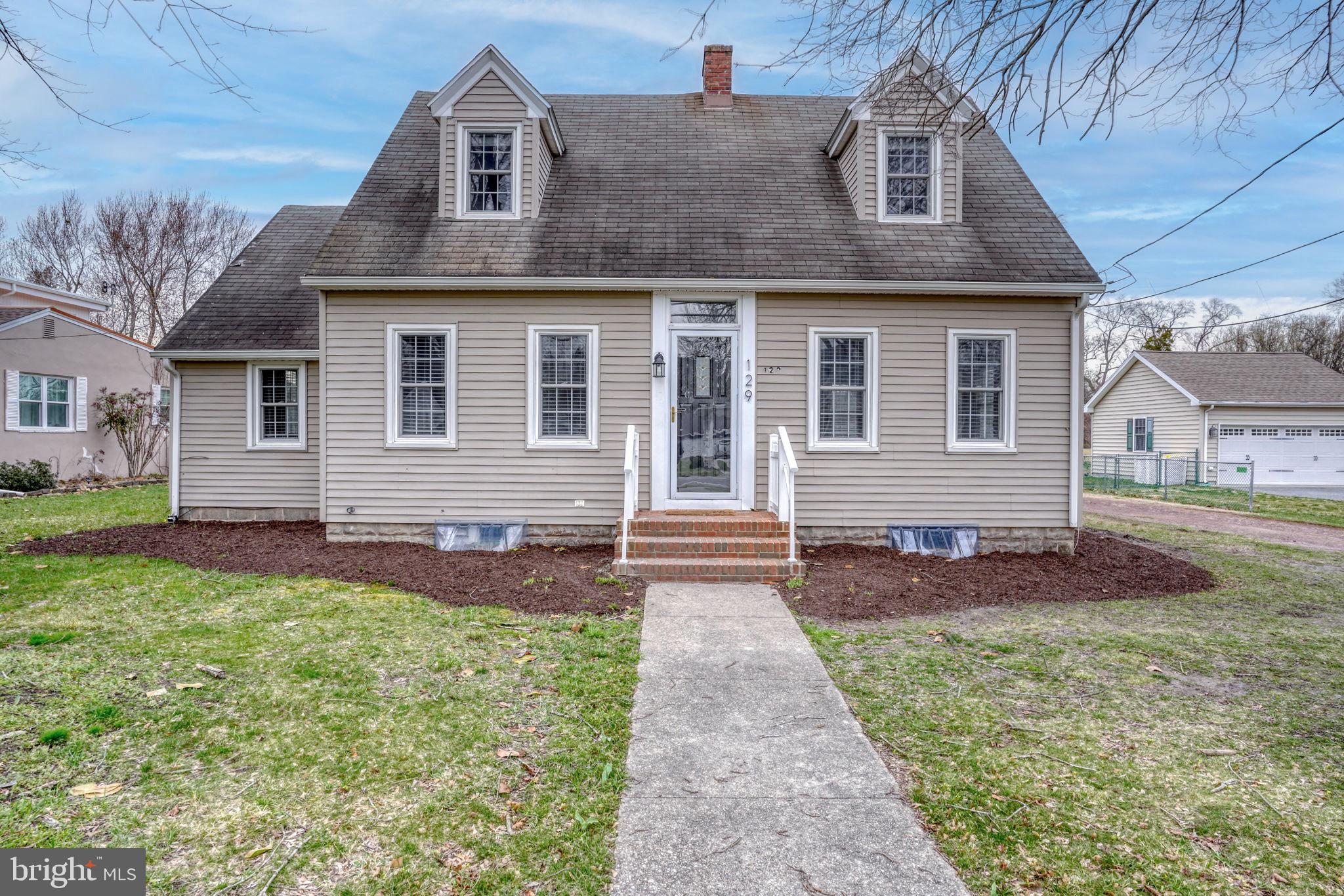 129 LAUREL ROAD