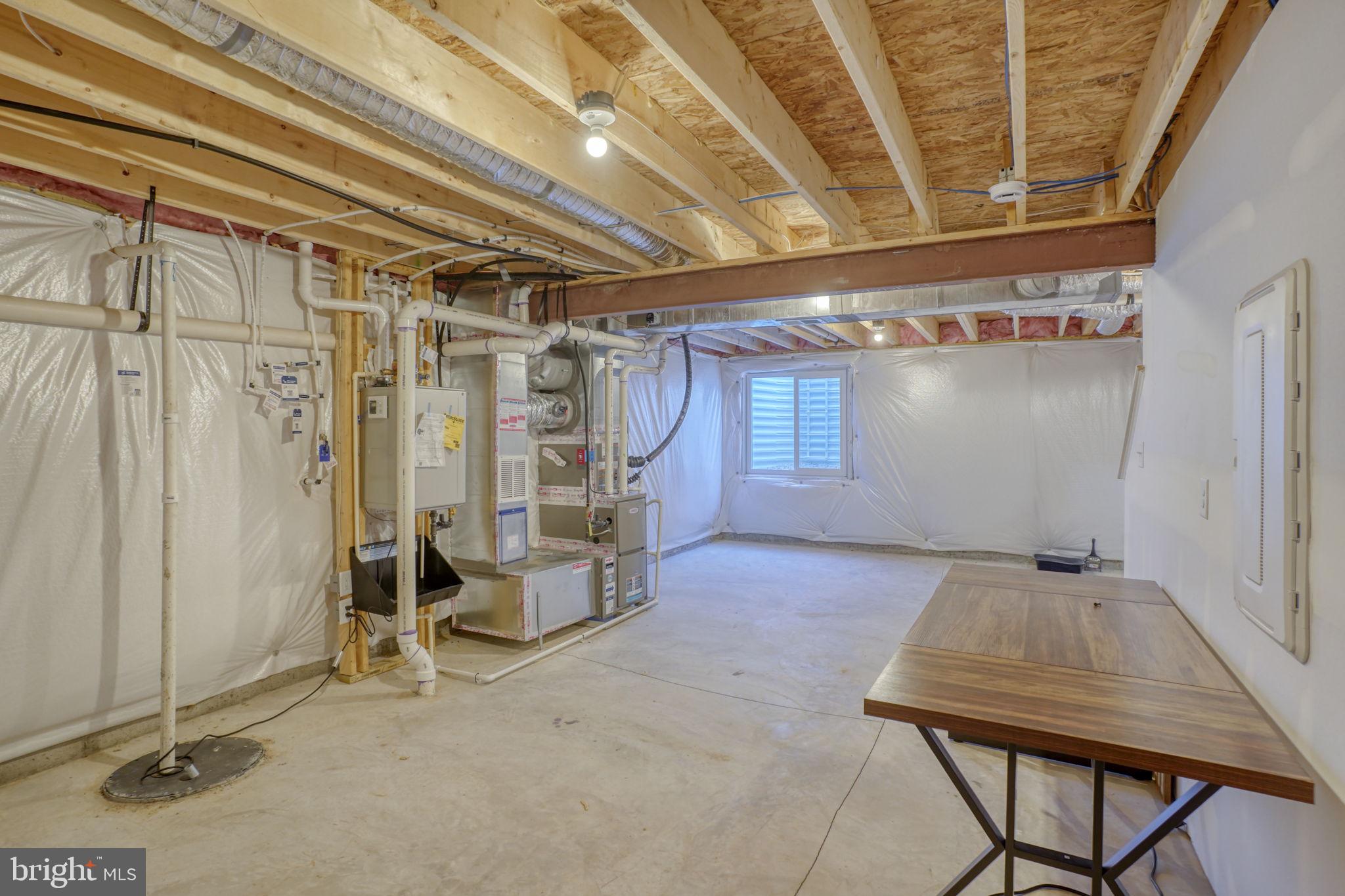 16267 JOHN ADAMS LANE