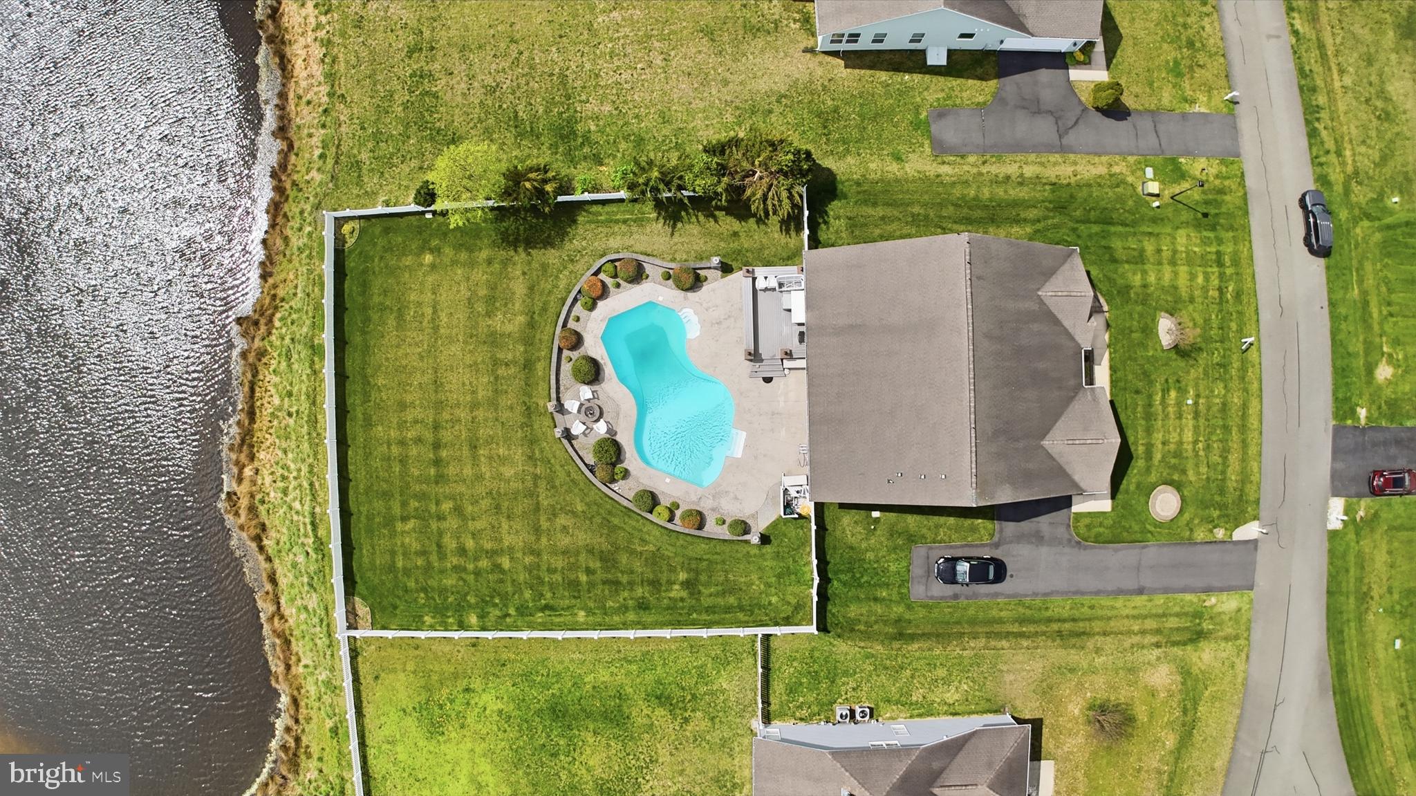 33700 RESERVOIR DRIVE