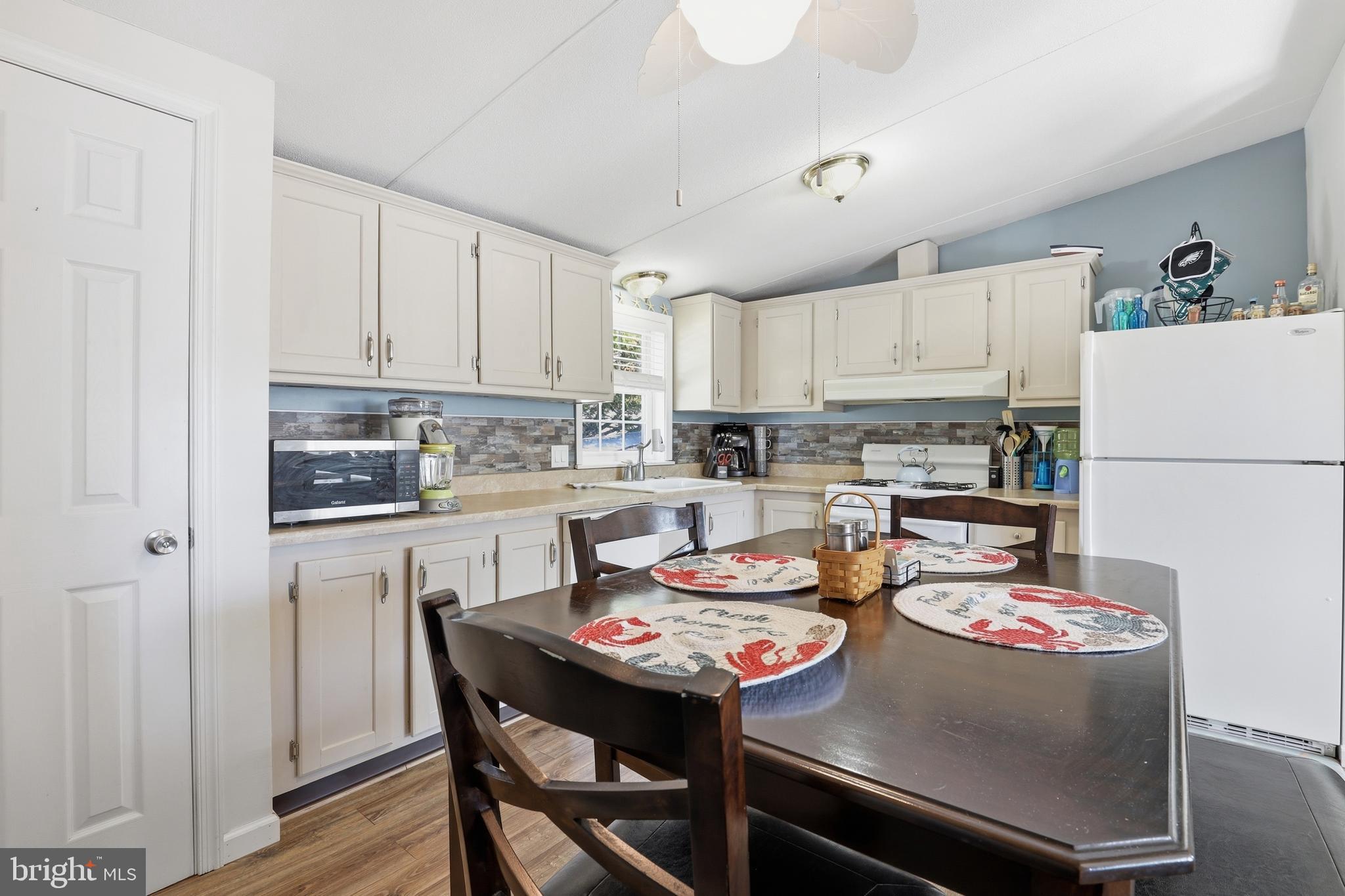 26114 REDWING CT