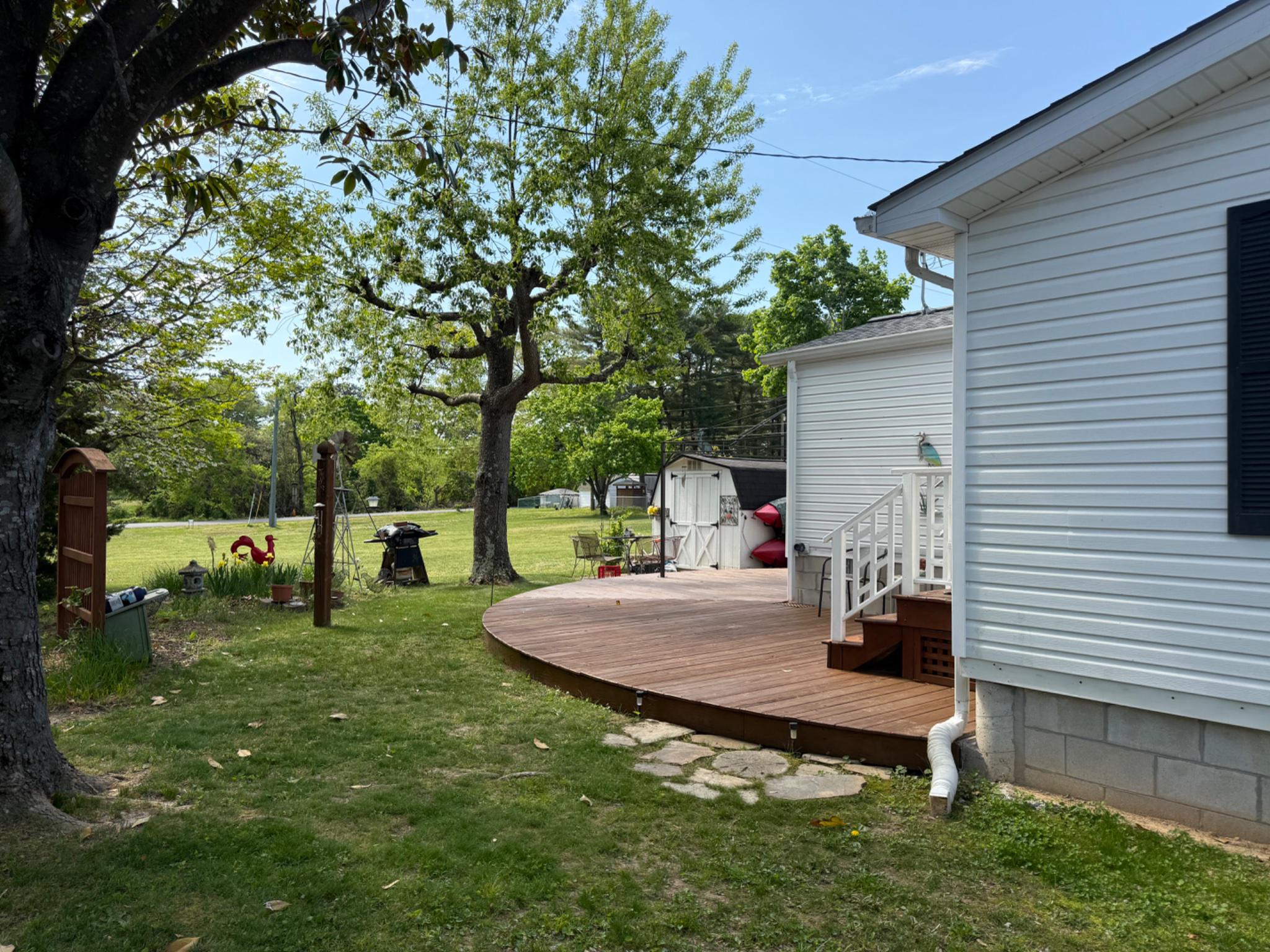 18017 HOWARD DRIVE