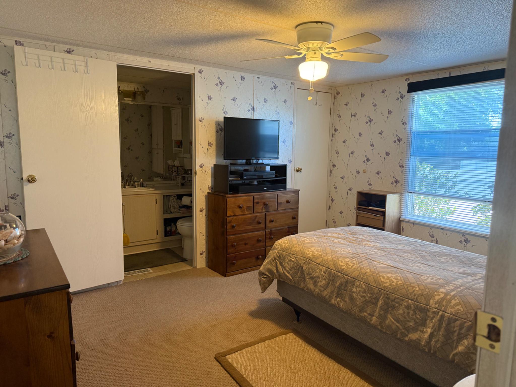 18017 HOWARD DRIVE