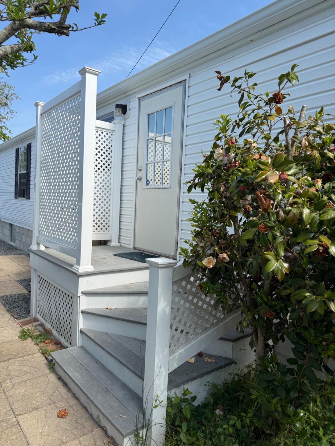 18017 HOWARD DRIVE