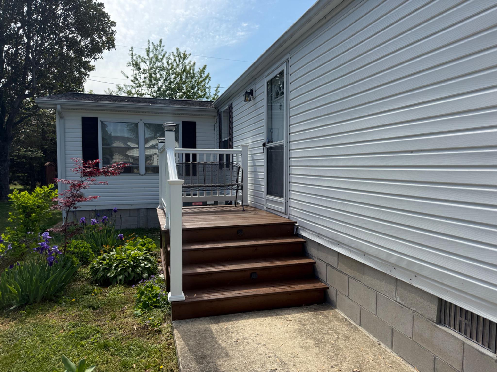 18017 HOWARD DRIVE
