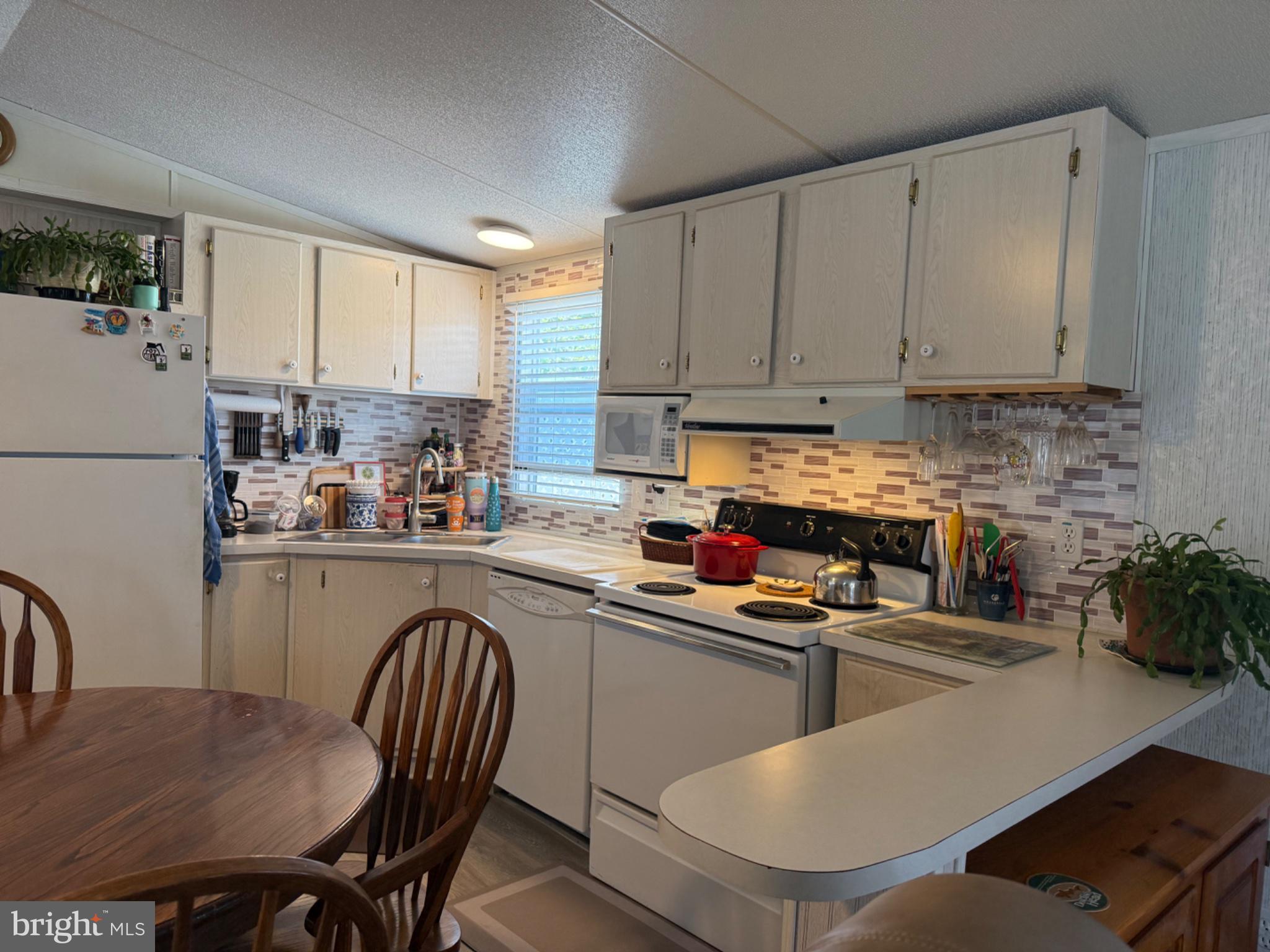 18017 HOWARD DRIVE