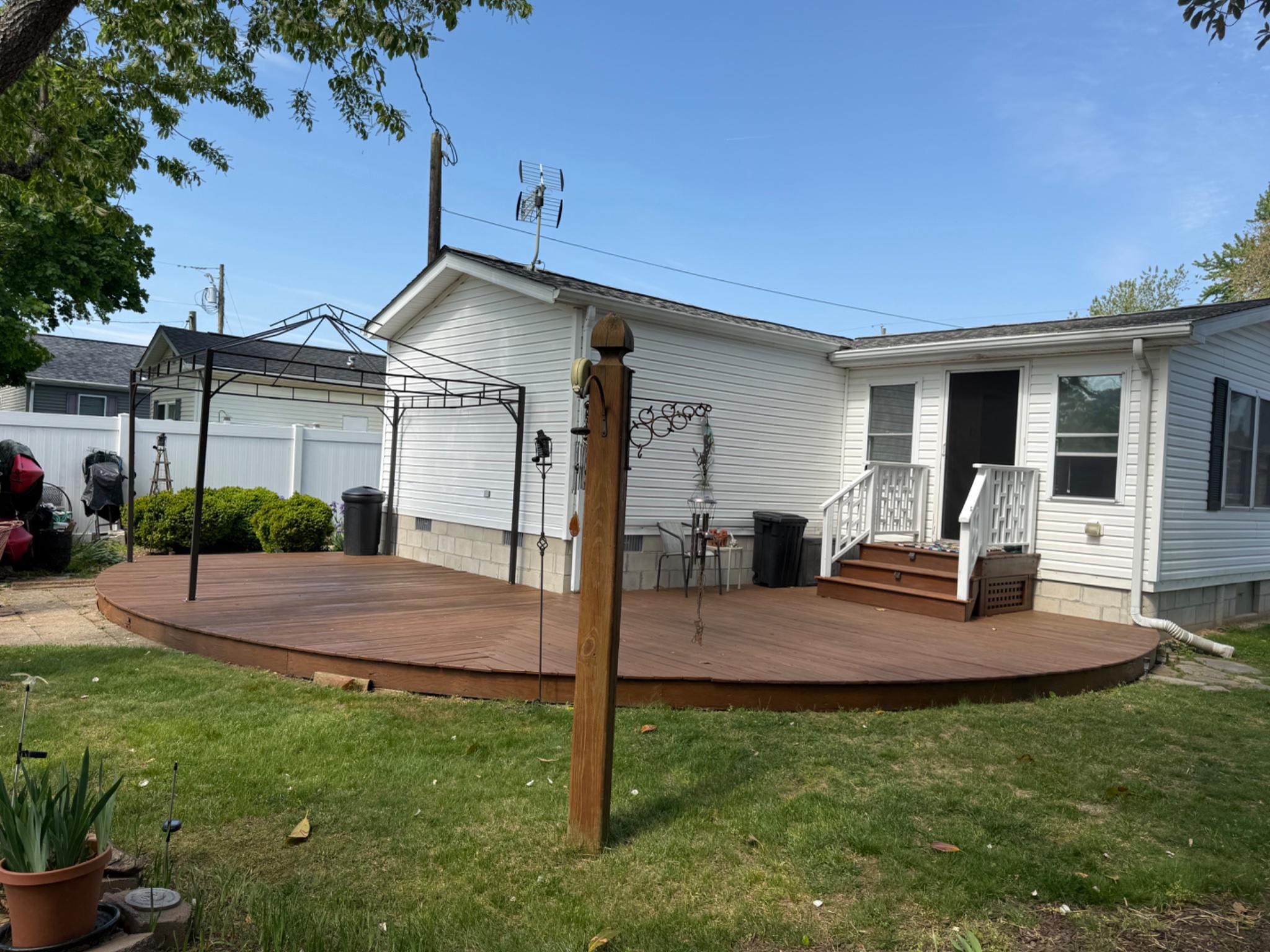 18017 HOWARD DRIVE