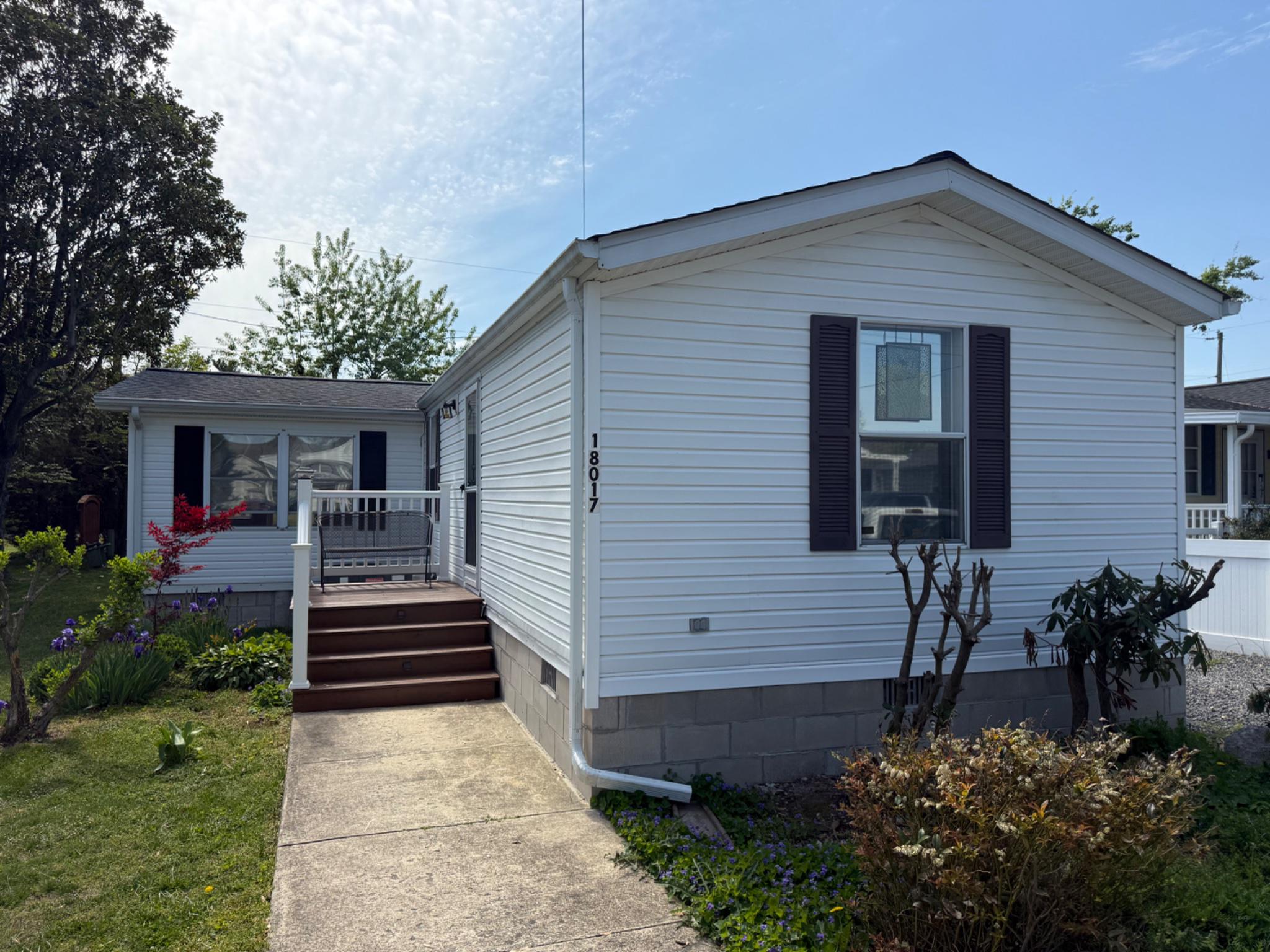 18017 HOWARD DRIVE