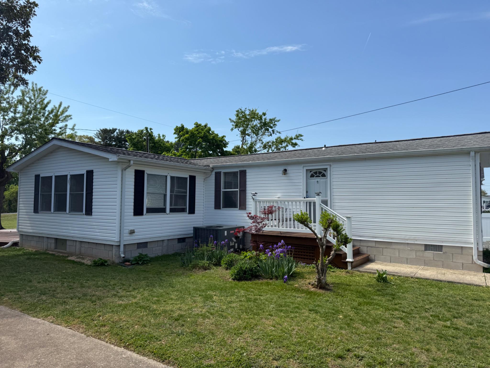 18017 HOWARD DRIVE