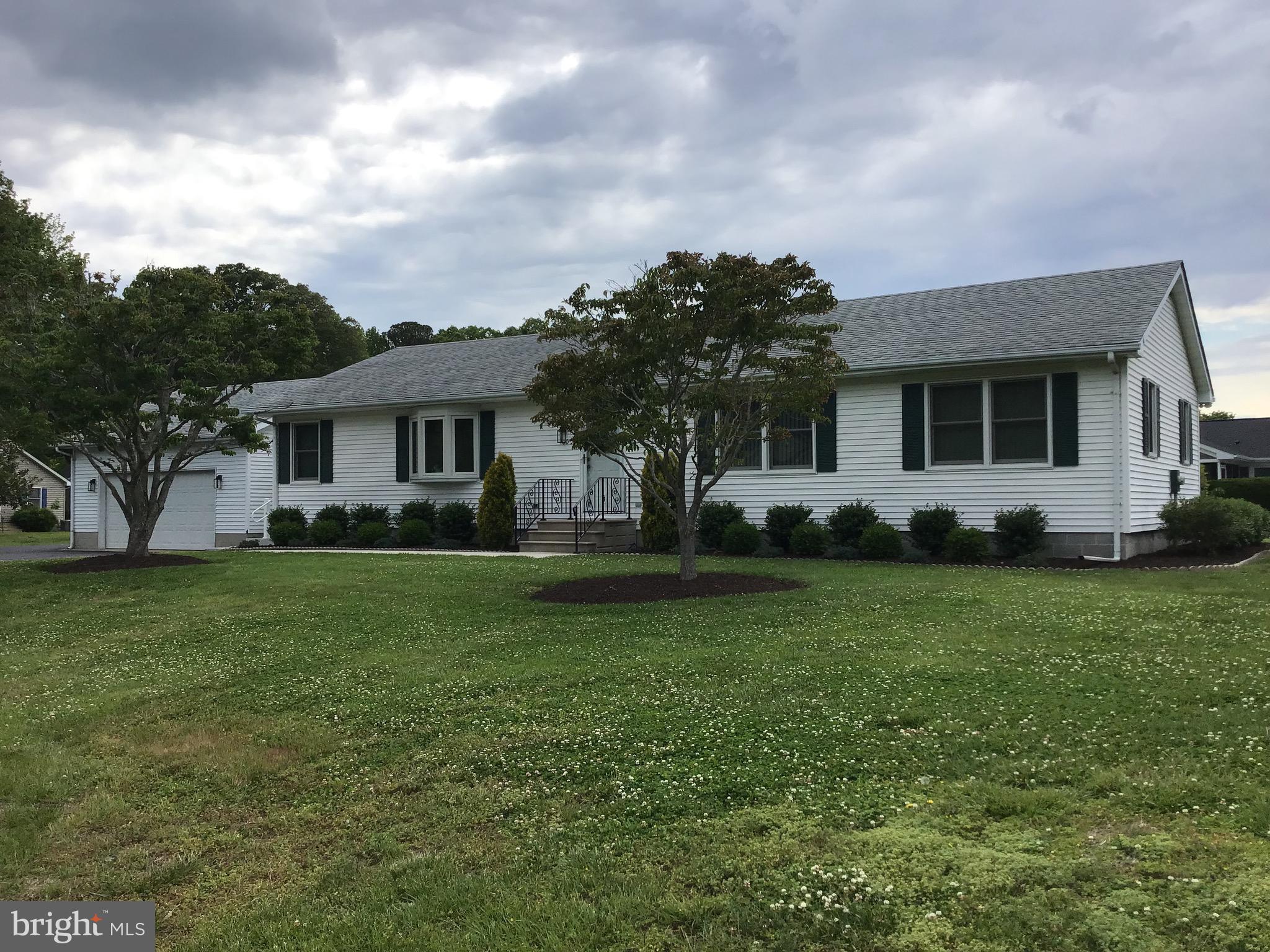 100 LAUREL KNOB COURT