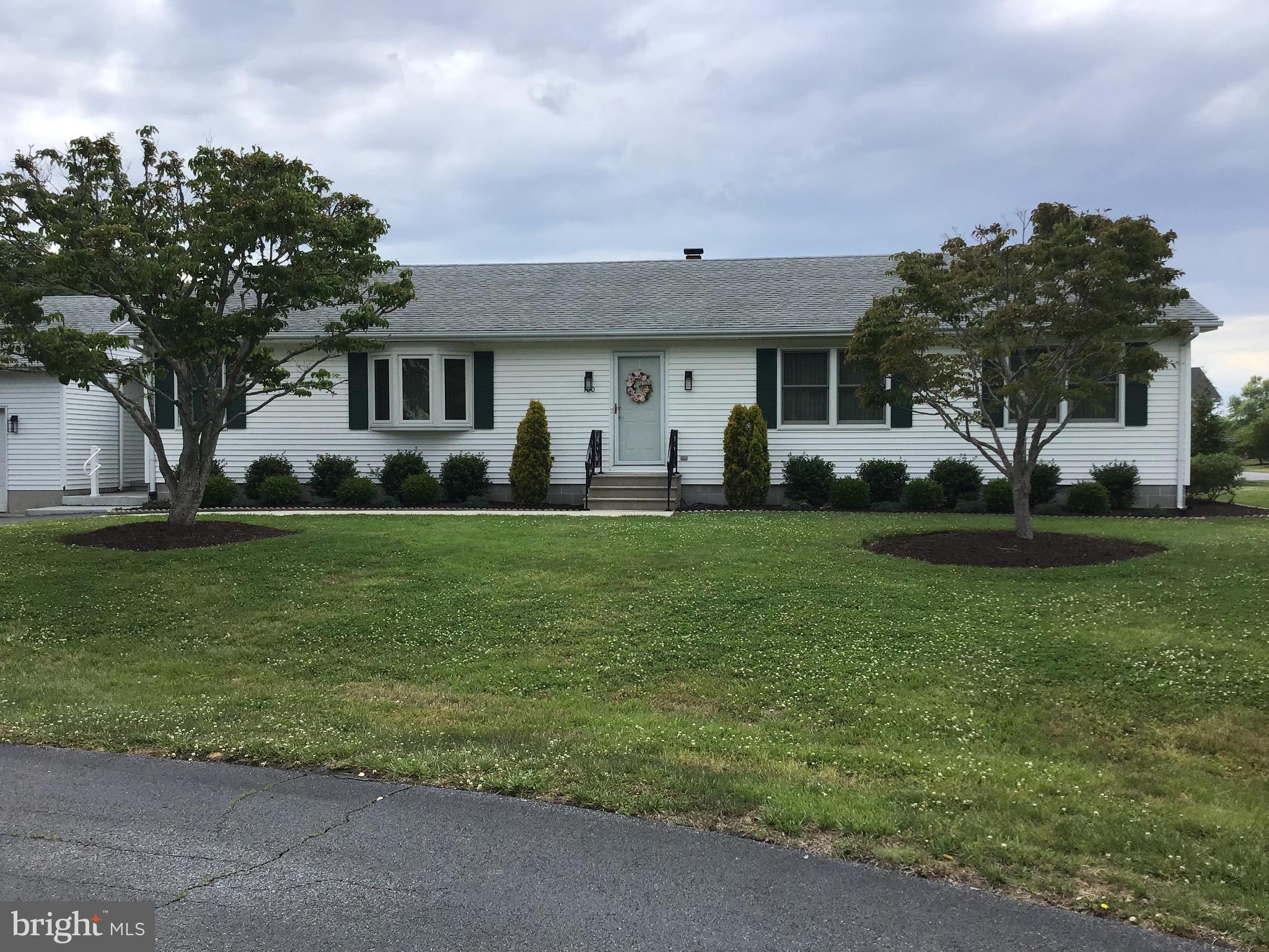 100 LAUREL KNOB COURT