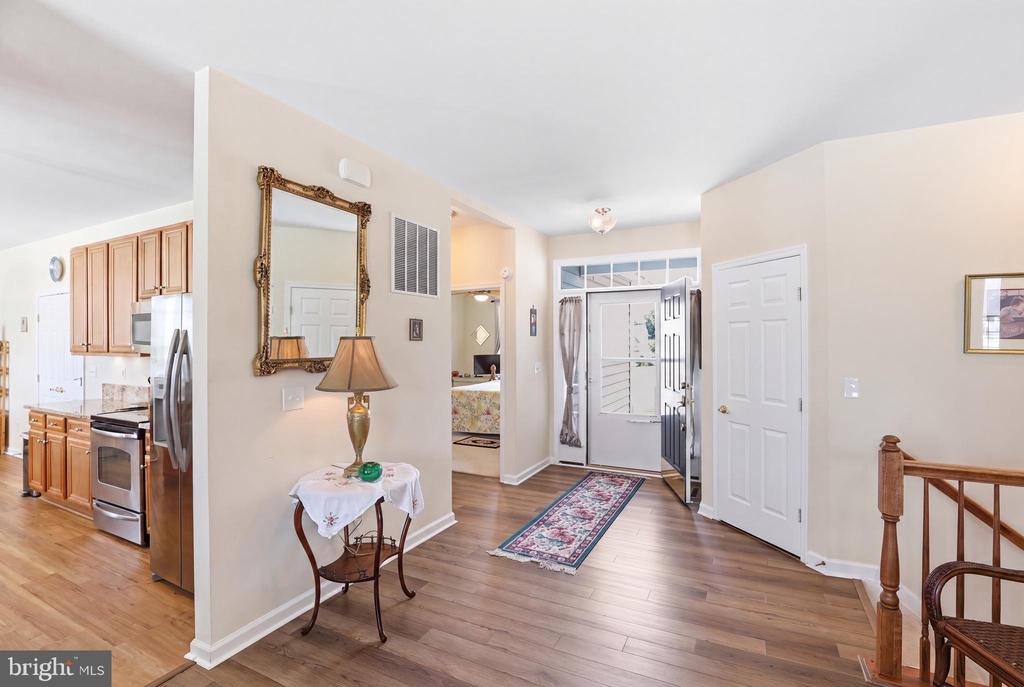 201 BEAUFORT LANE
