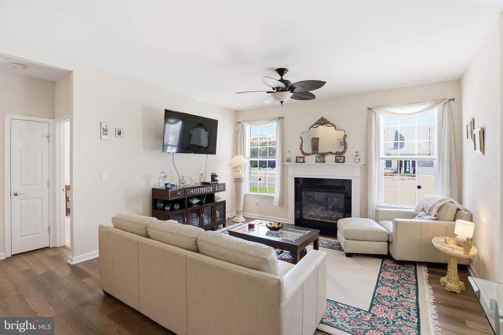 201 BEAUFORT LANE