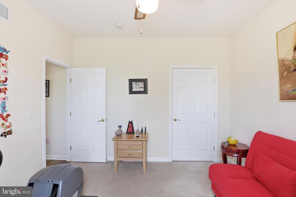 201 BEAUFORT LANE