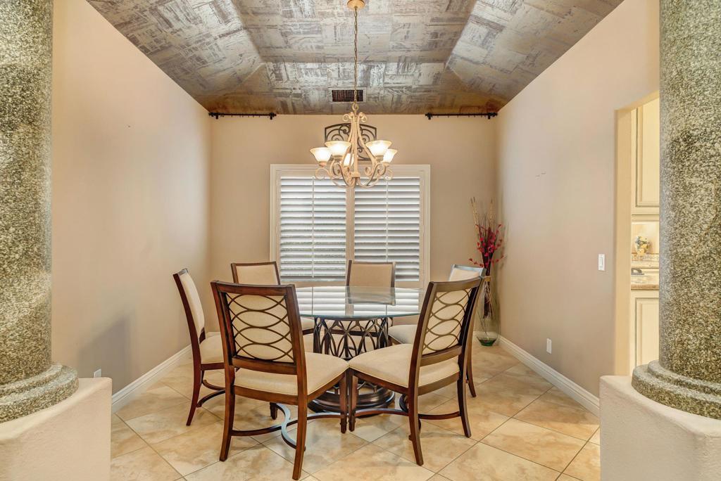 40860 Avenida Calafia