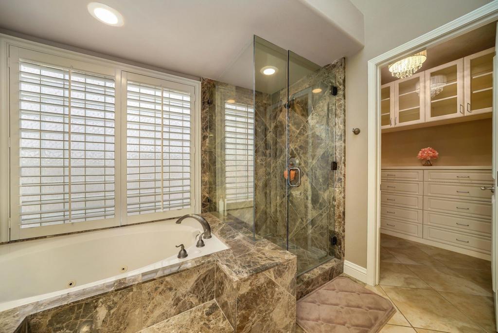 40860 Avenida Calafia