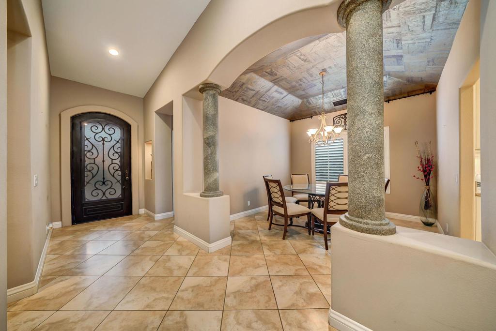 40860 Avenida Calafia