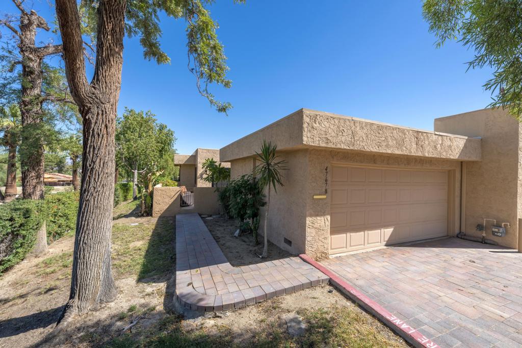 47678 Date Palm Court