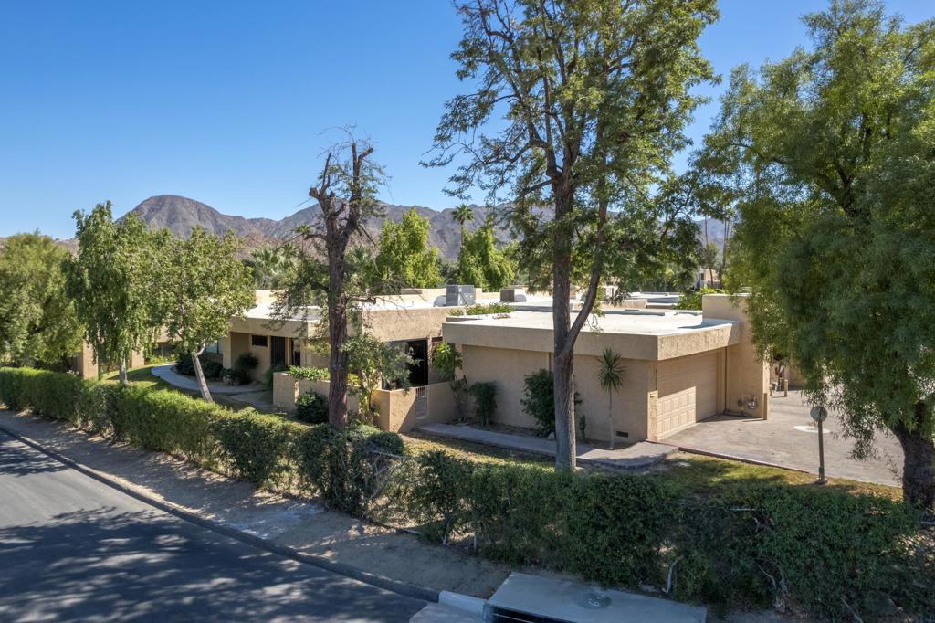 47678 Date Palm Court