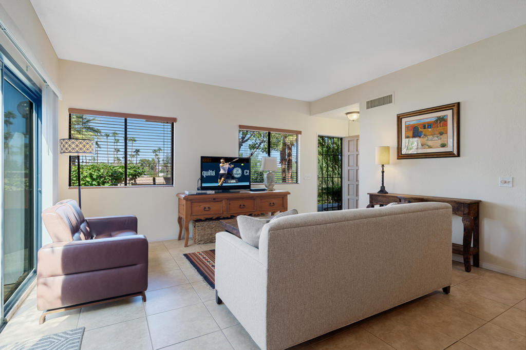 47678 Date Palm Court