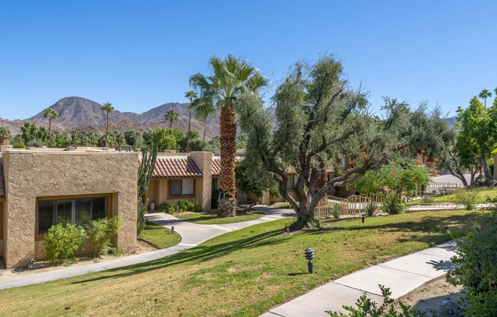 47678 Date Palm Court