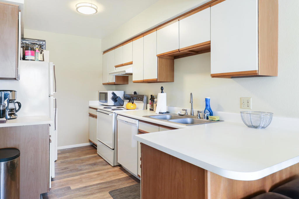 353 N Hermosa Drive 7d2