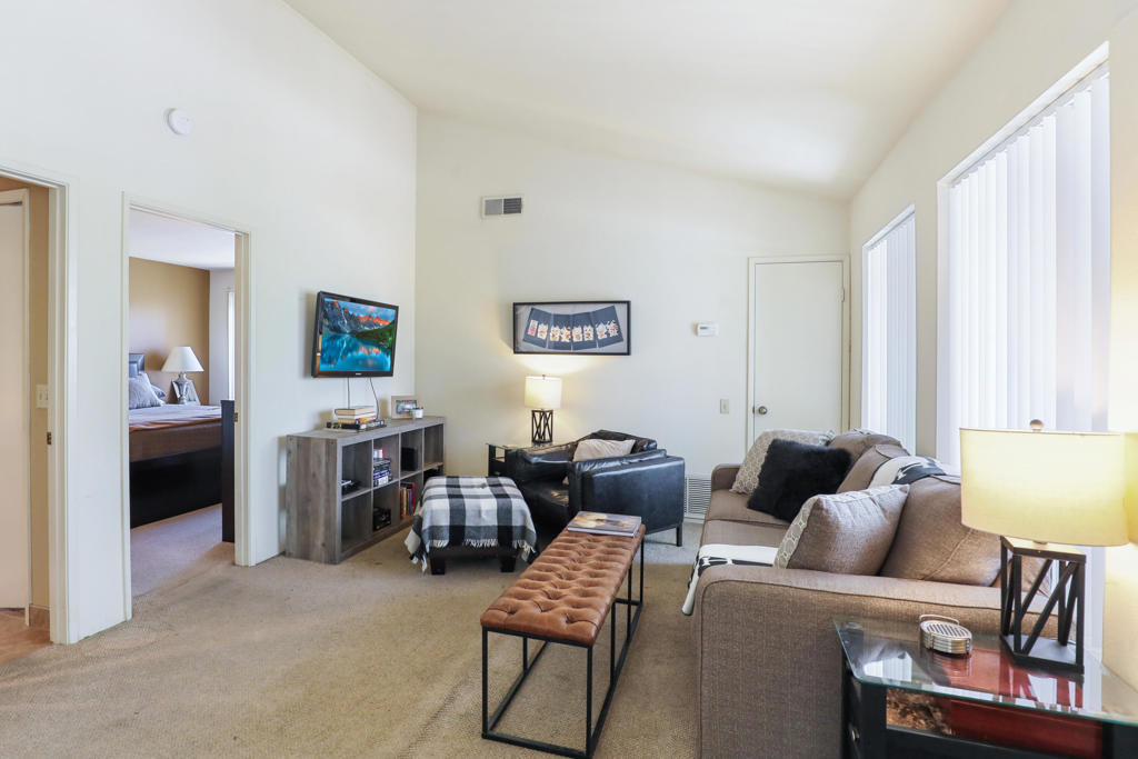 353 N Hermosa Drive 7d2