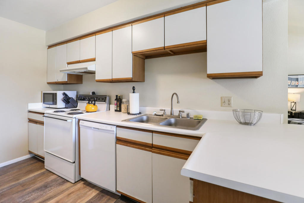 353 N Hermosa Drive 7d2