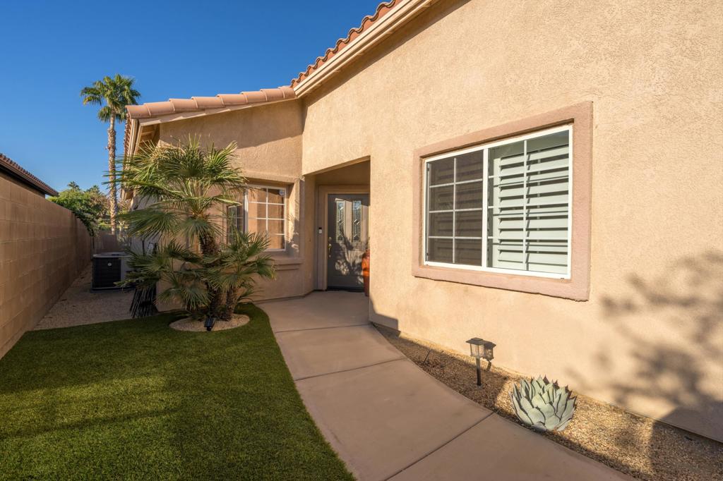 45665 Spyglass Hill Street