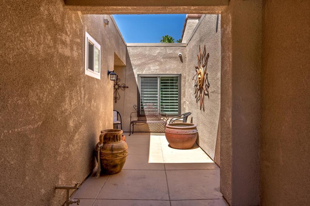 72418 Sommerset Drive