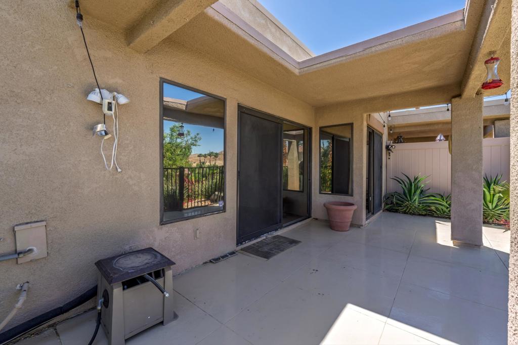 72418 Sommerset Drive
