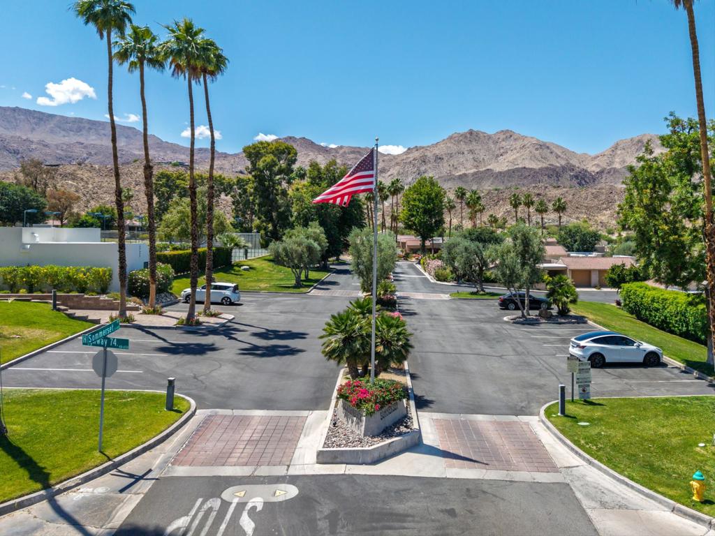 72418 Sommerset Drive