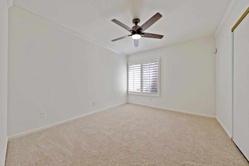 72418 Sommerset Drive