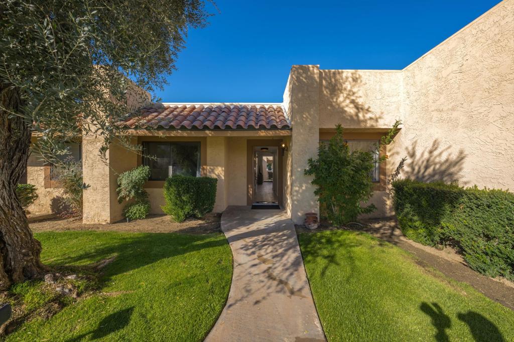 73947 Saquaro Court