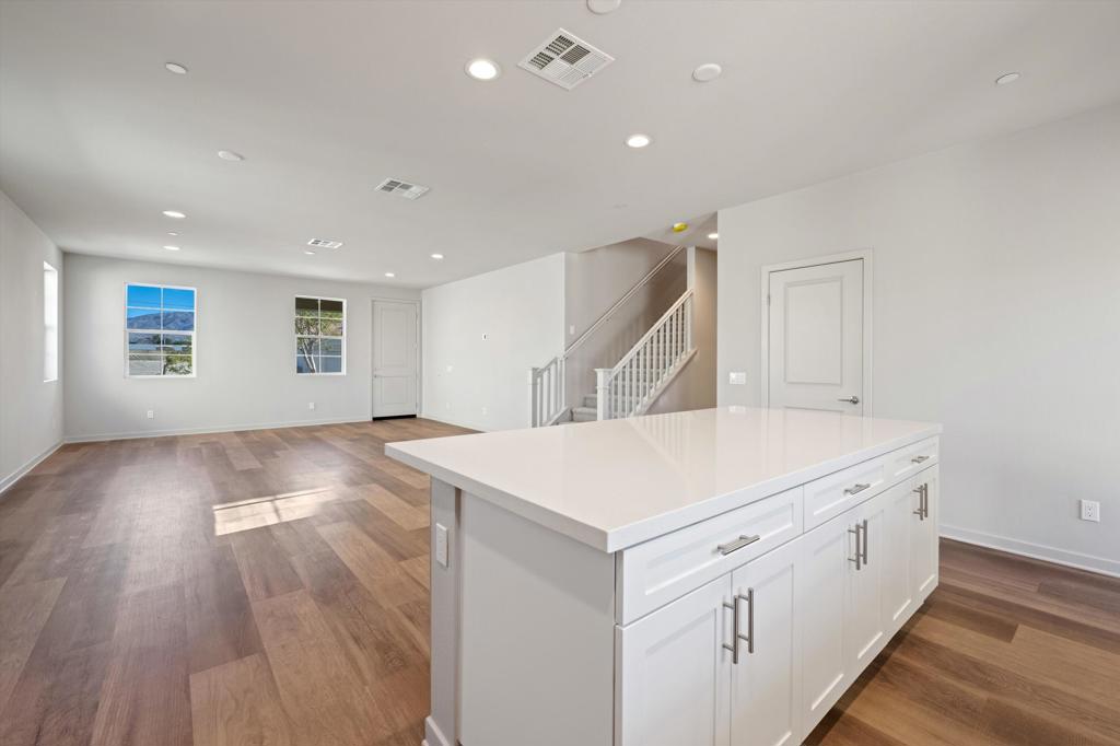 66681 Thunderbird Lane