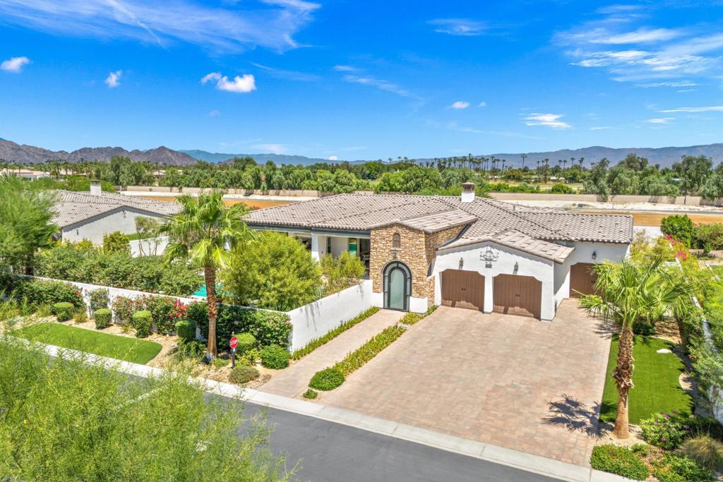 81350 Merv Griffin Way