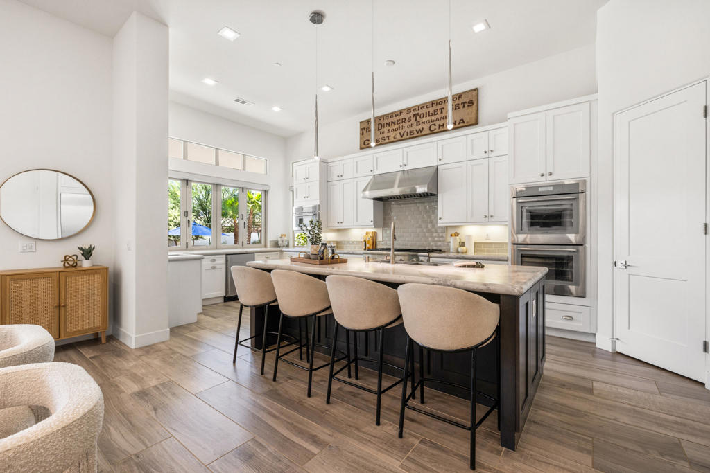 81350 Merv Griffin Way