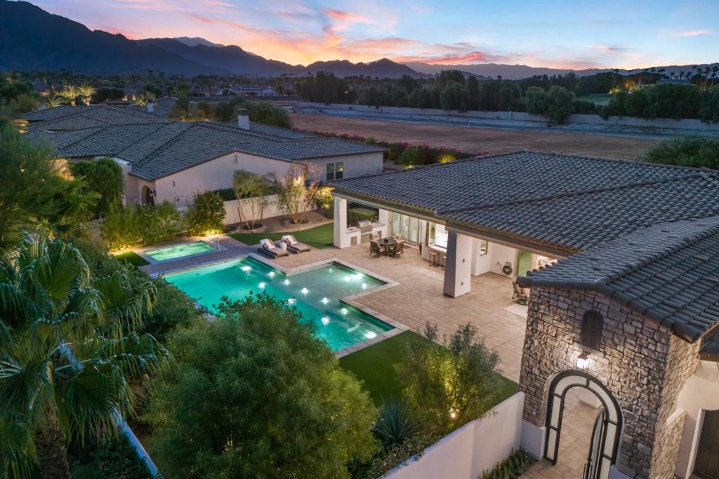 81350 Merv Griffin Way