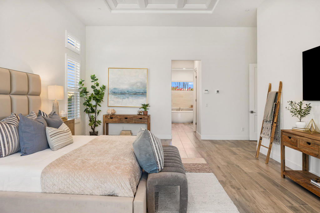 81350 Merv Griffin Way