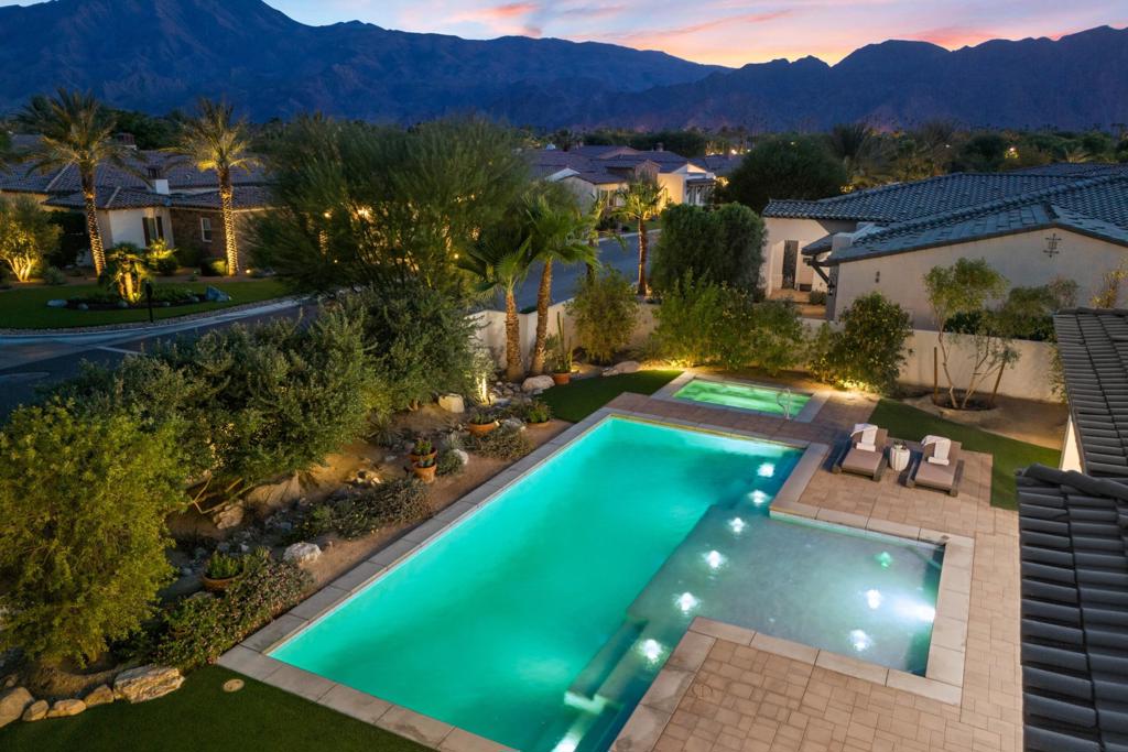 81350 Merv Griffin Way