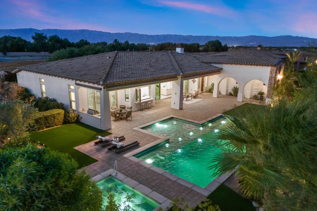 81350 Merv Griffin Way