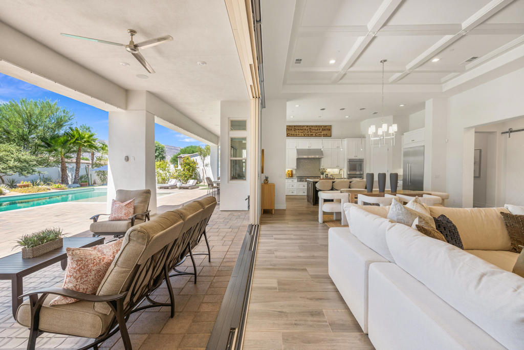 81350 Merv Griffin Way