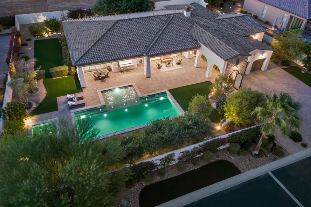 81350 Merv Griffin Way