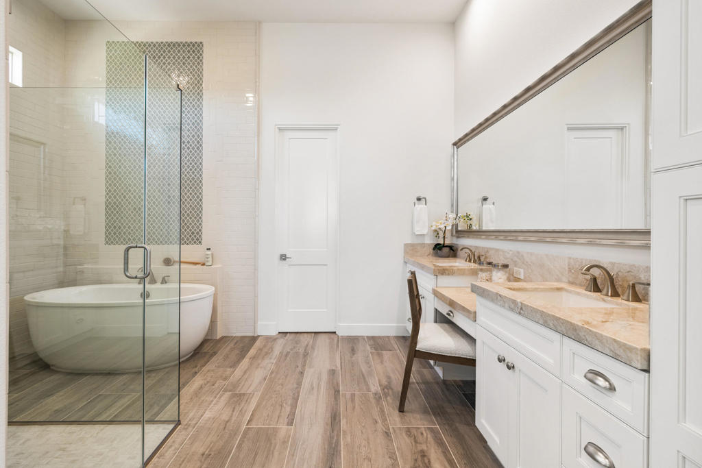 81350 Merv Griffin Way