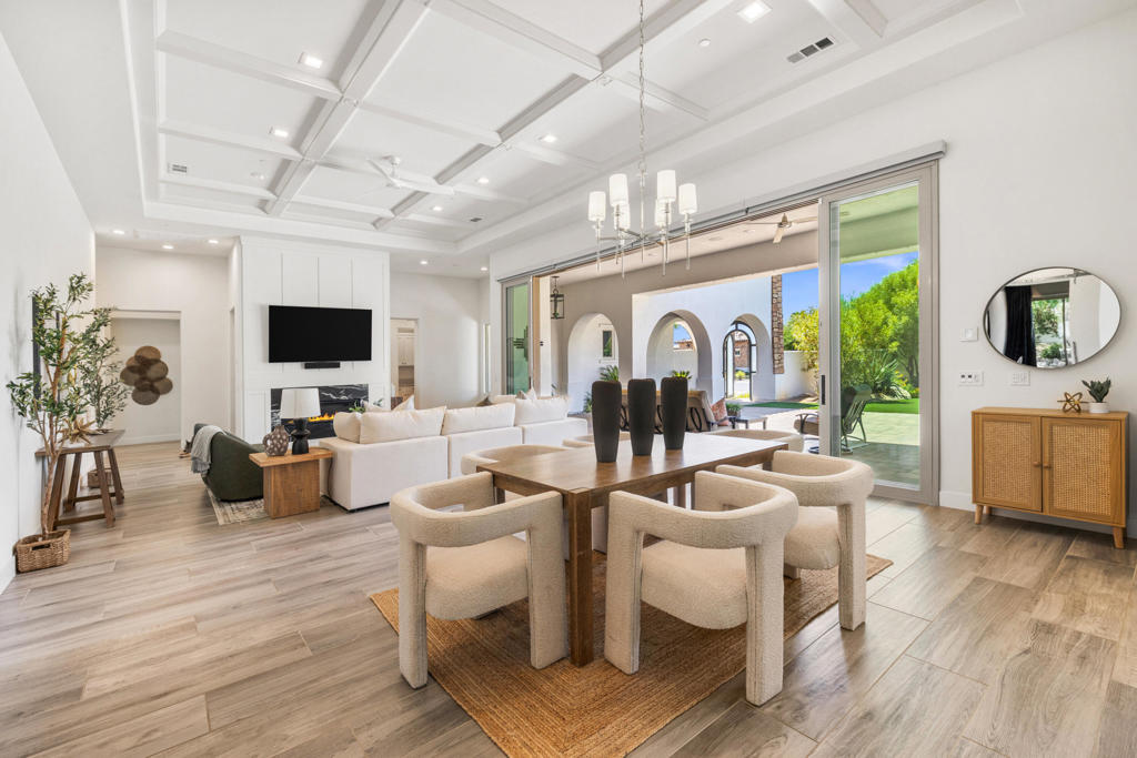 81350 Merv Griffin Way