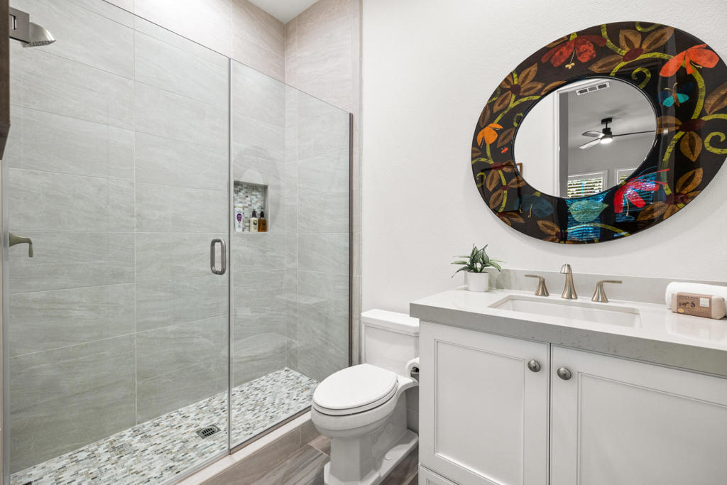 81350 Merv Griffin Way