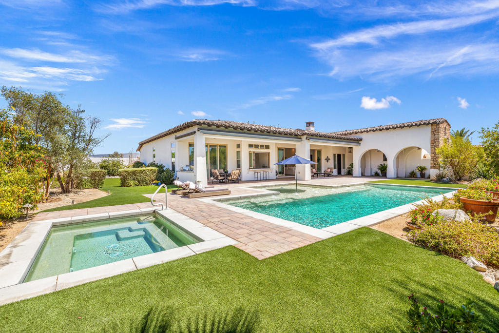 81350 Merv Griffin Way